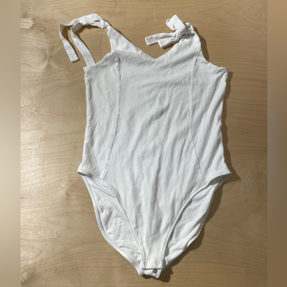 Old Navy White One Piece Bodysuit XL (MV)